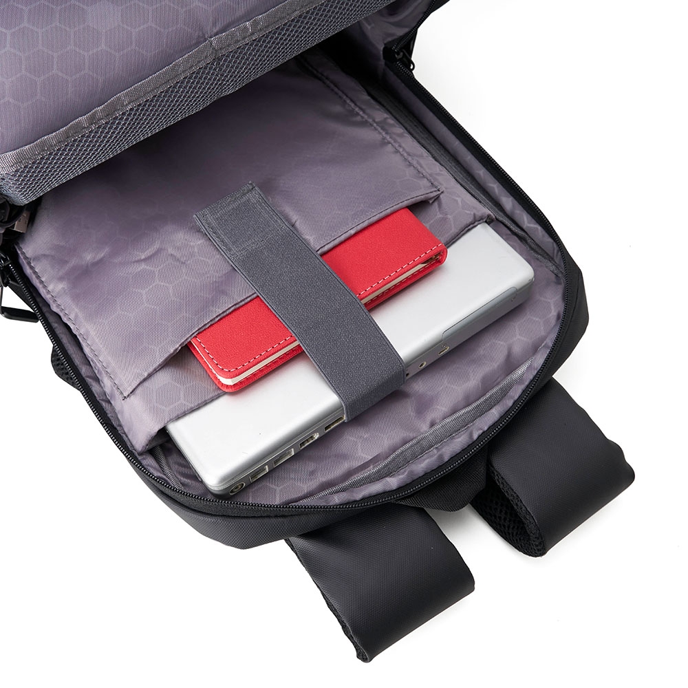 Mochila Couro Sintético USB 20 Litros - Imagem 5